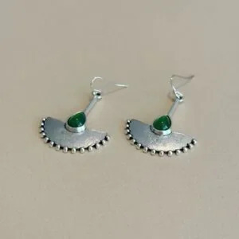 Green stone Earrings N1325